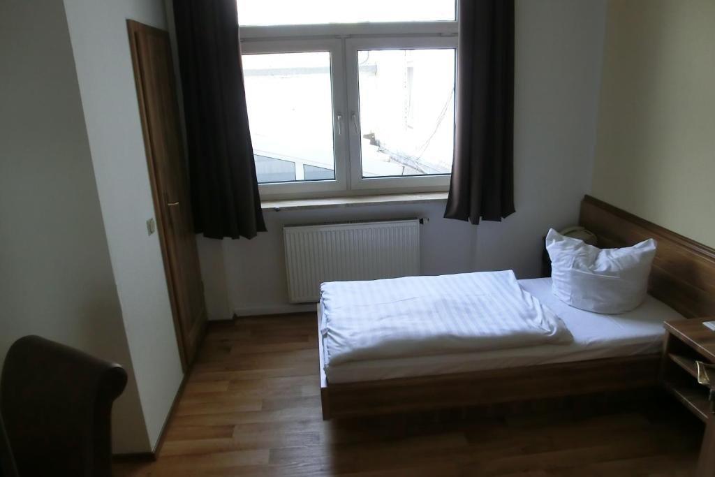 Hotel Schweizer Hof Хале Стая снимка